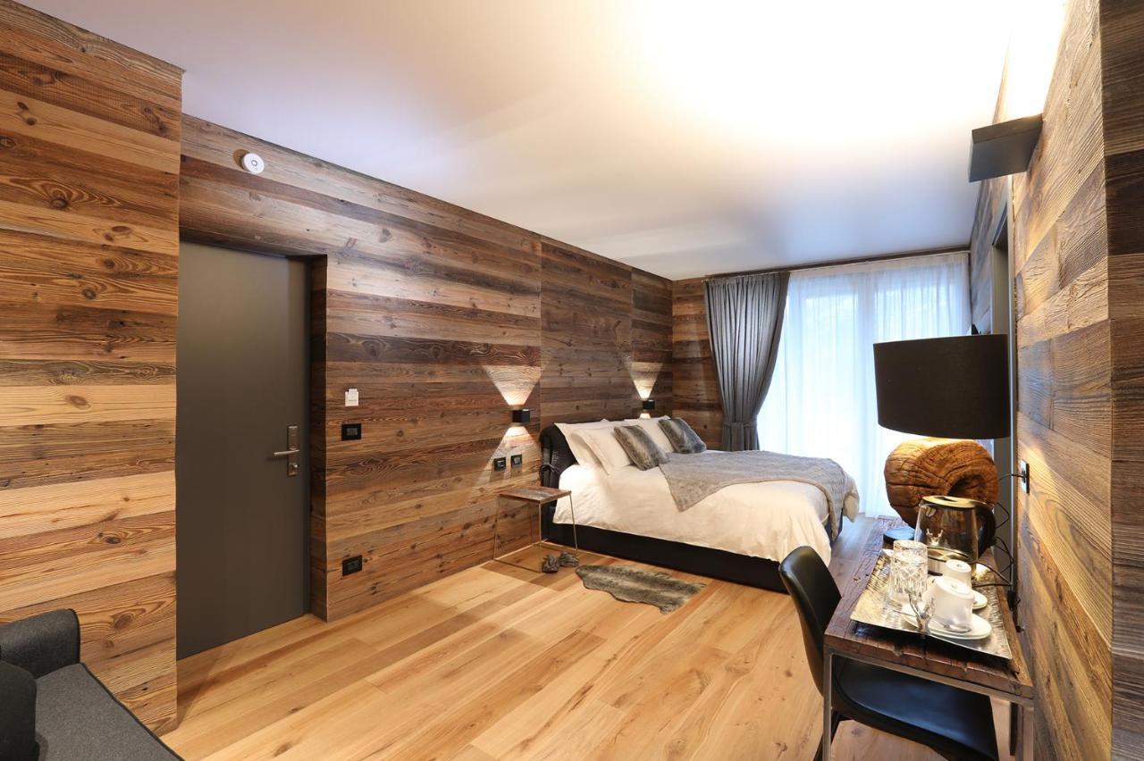 Chalet Blanc Cervinia Bed and Breakfast Breuil-Cervinia Exteriör bild
