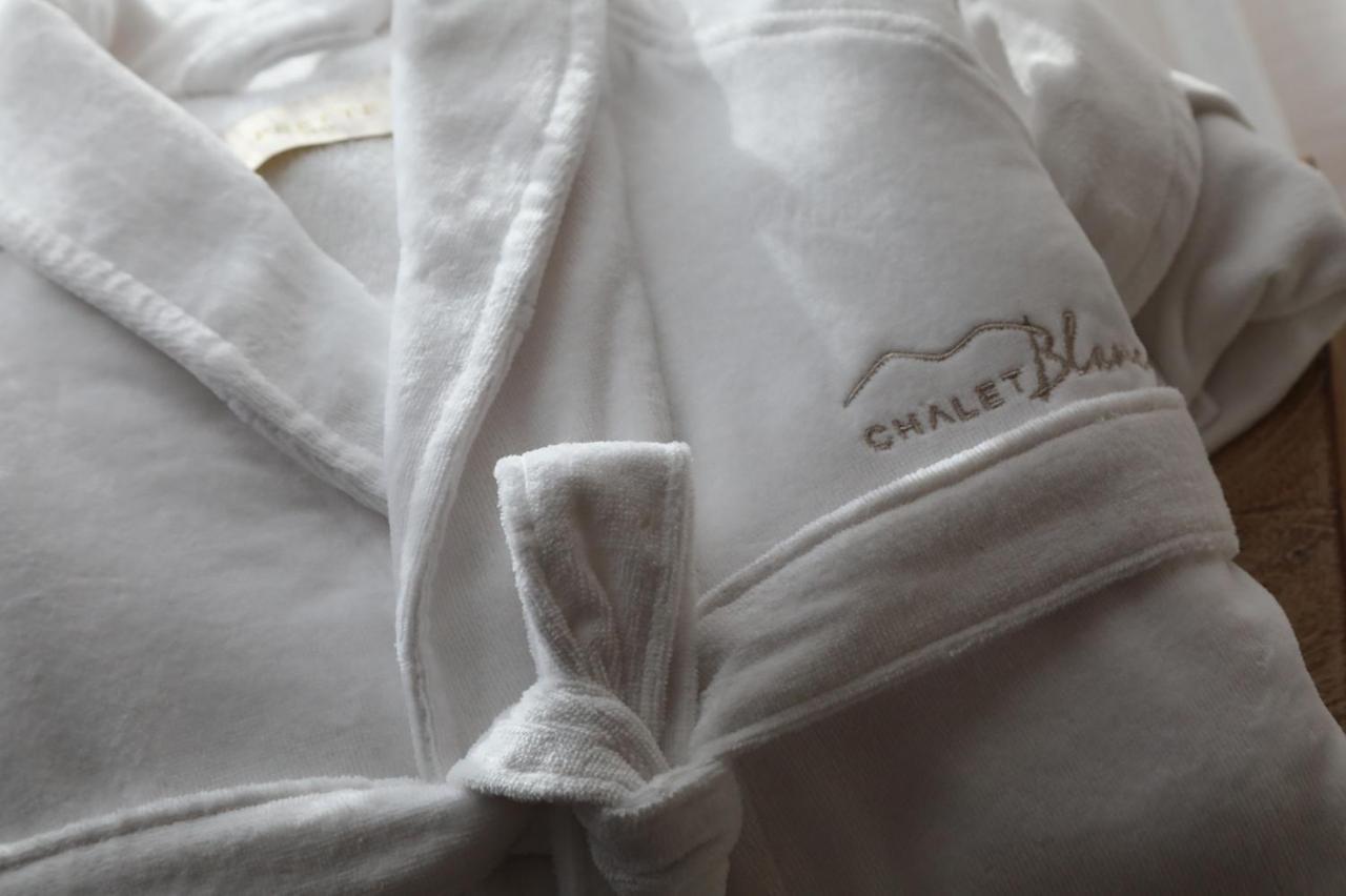 Chalet Blanc Cervinia Bed and Breakfast Breuil-Cervinia Exteriör bild