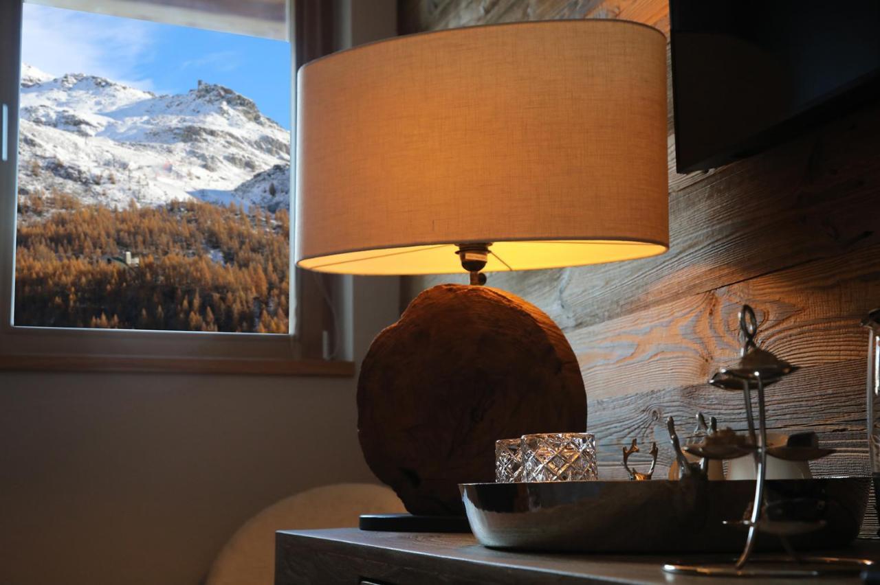 Chalet Blanc Cervinia Bed and Breakfast Breuil-Cervinia Exteriör bild